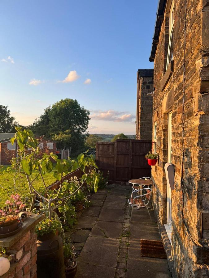 Park View Cottage Liversedge Exteriör bild