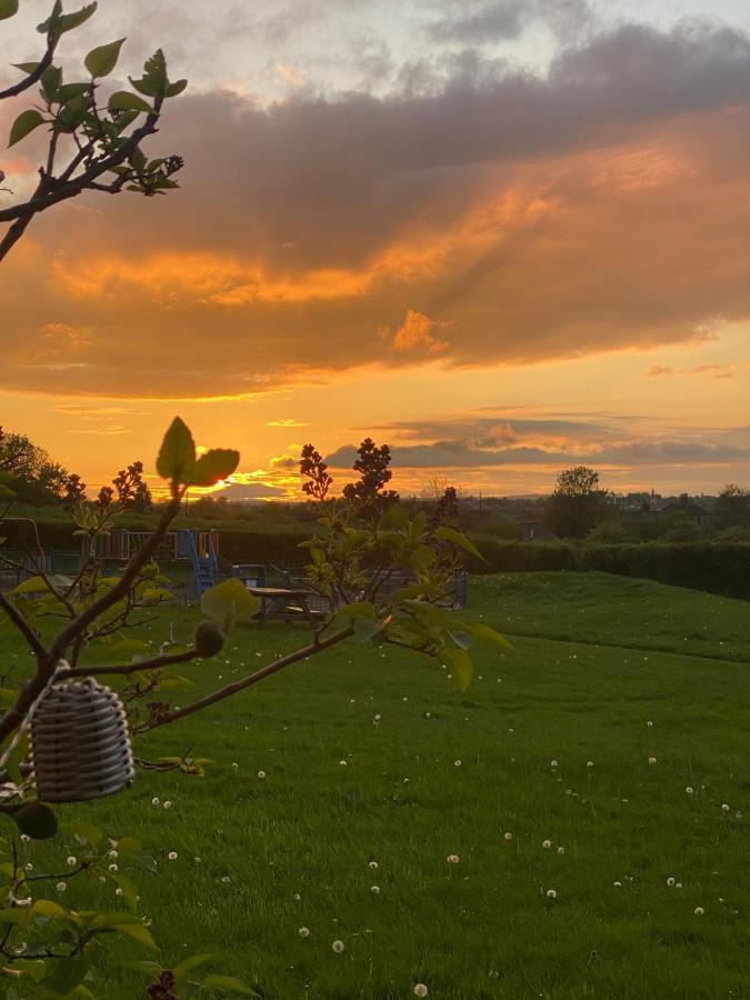 Park View Cottage Liversedge Exteriör bild